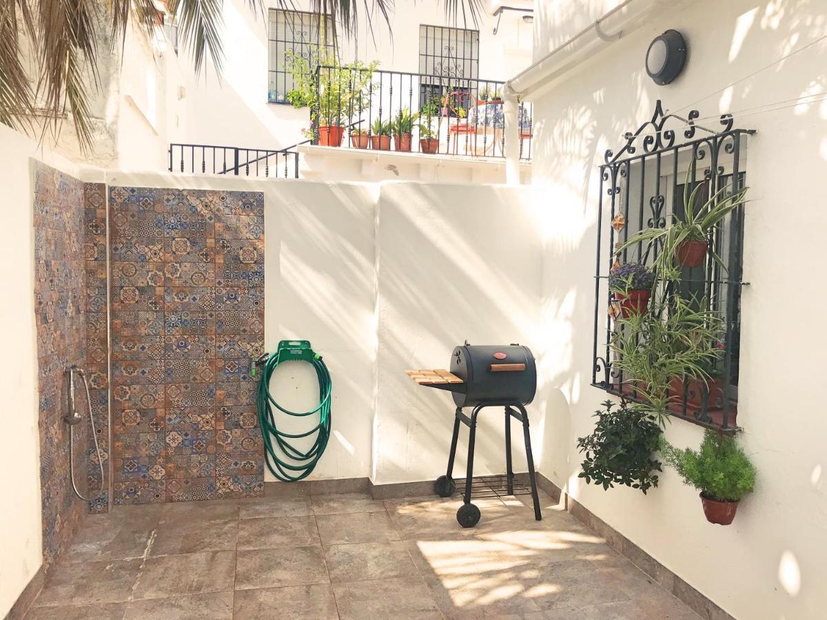 Town House With Patio In Quiet Residential Area 10 Min From Beach Torremolinos Buitenkant foto